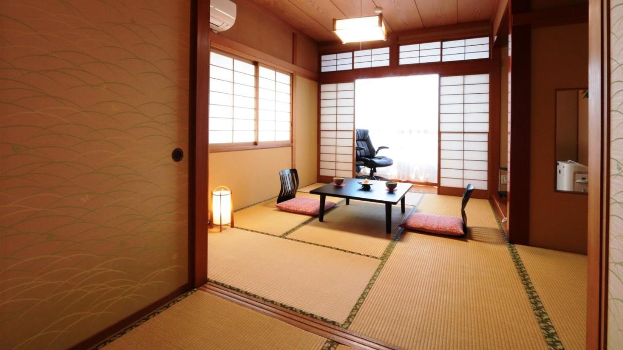 Baigetsu Ryokan Shimosuwa Екстериор снимка